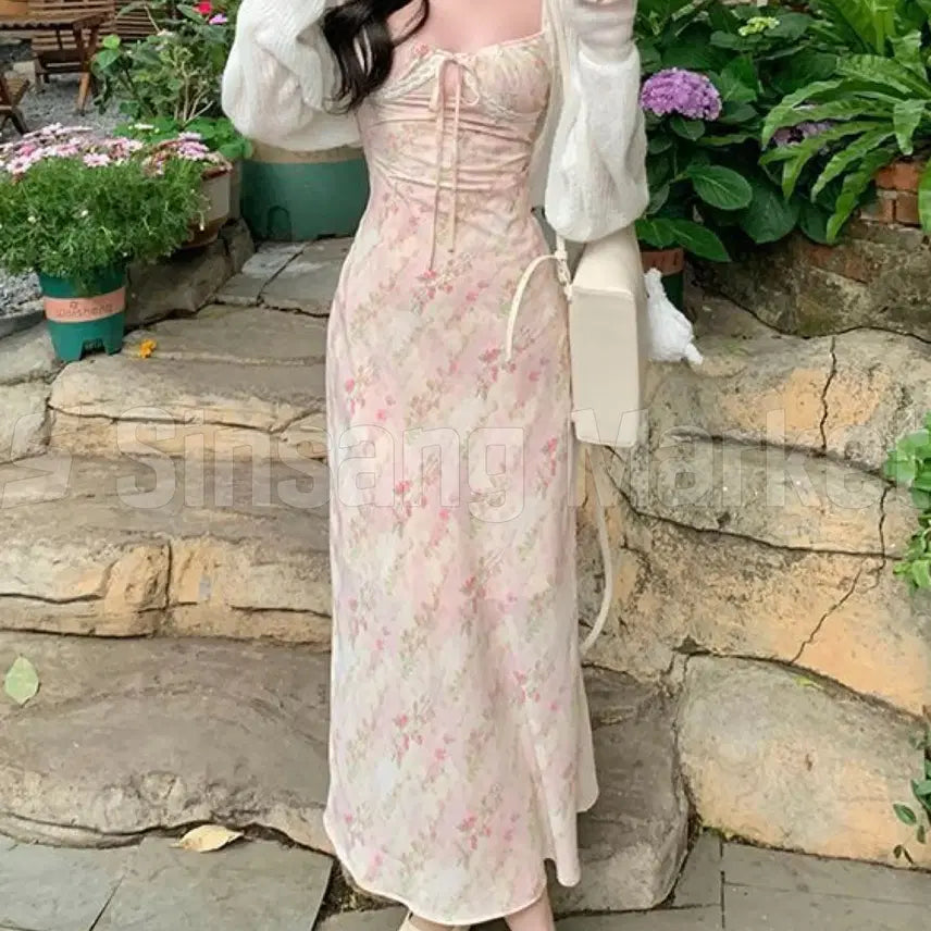 [BUNJANG] Feminine Flower Lace Spaghetti Strap Long Dress / [빠른발송] 여신원피스 플라워 레이스 끈원피스 끈나시 휴가 바캉스 여신 롱원피스