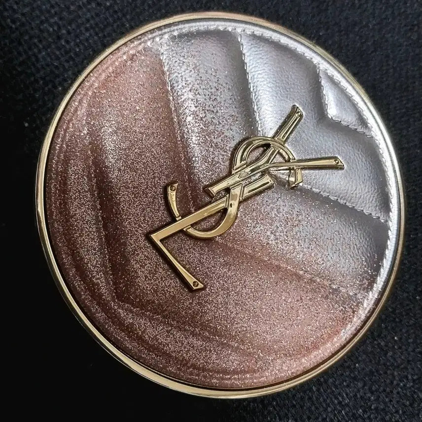 [BUNJANG] Yves Saint Laurent Touche Éclat Glow Cushion Foundation / 입생로랑 쿠션