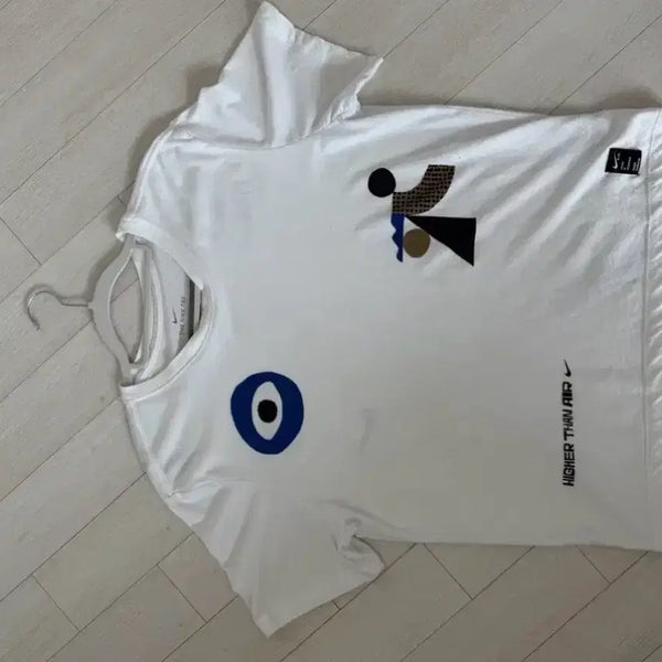[BUNJANG] Nike Graphic Short Sleeve T-Shirt White / 나이키 그래픽 반팔 티셔츠 화이트