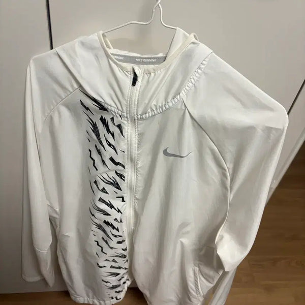 [BUNJANG] Nike Running Windbreaker Jacket White / 나이키 러닝 바람막이 자켓 화이트