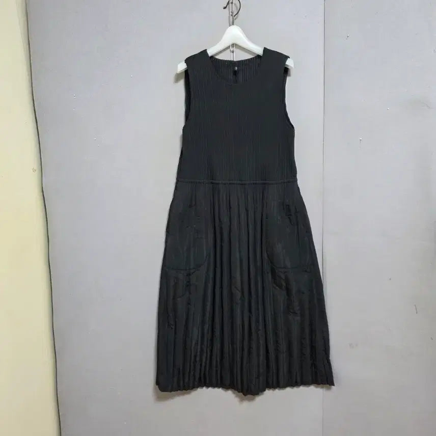 [BUNJANG] Bonded Quilted Dress / 따뜻한 본딩 누빔 원피스 F   n7272
