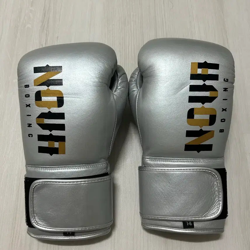 [BUNJANG] Nova 772 Boxing Gloves 14oz (Unused) / 노바 772 복싱 글러브 14oz (미사용)