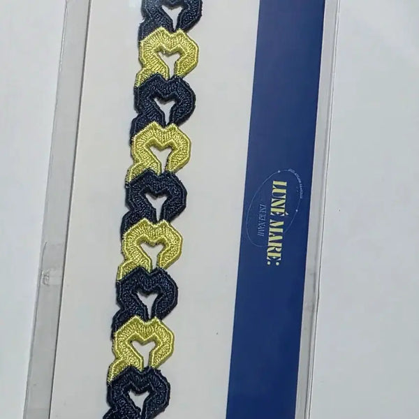 [BUNJANG] andTEAM Le Marais Embroidered Bracelet / 앤팀 르네마레 자수 팔찌 실팔찌