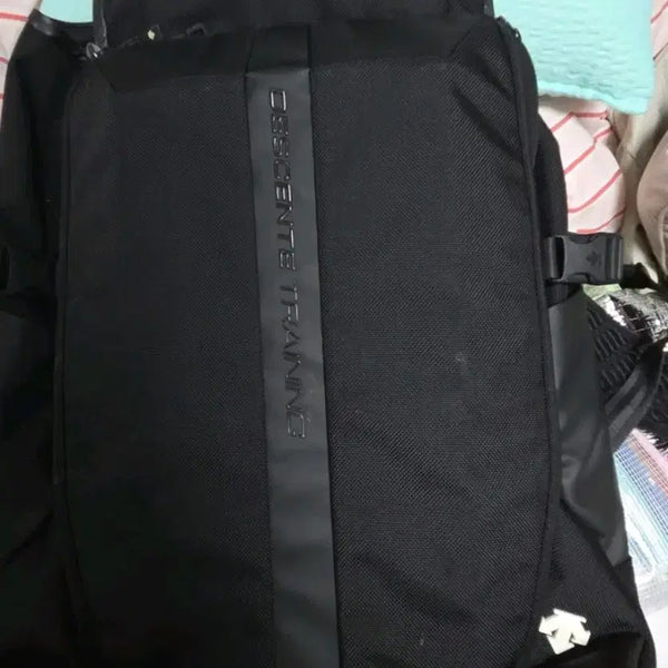 [BUNJANG] Descente Black Backpack / 데상트 백팩 블랙