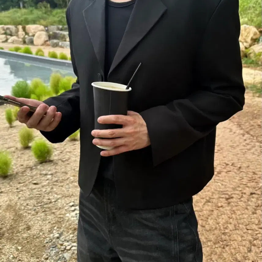 [BUNJANG] Minimal Crop Blazer Short Jacket / 미니멀 크롭 블레이저 숏 자켓 (2C)