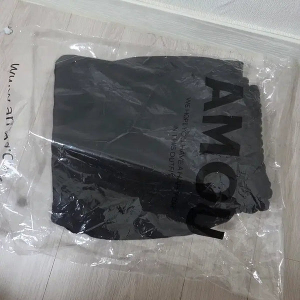 [BUNJANG] Amou Bermuda Pants / 아모우 버뮤다 팬츠 (새제품) 판매합니다