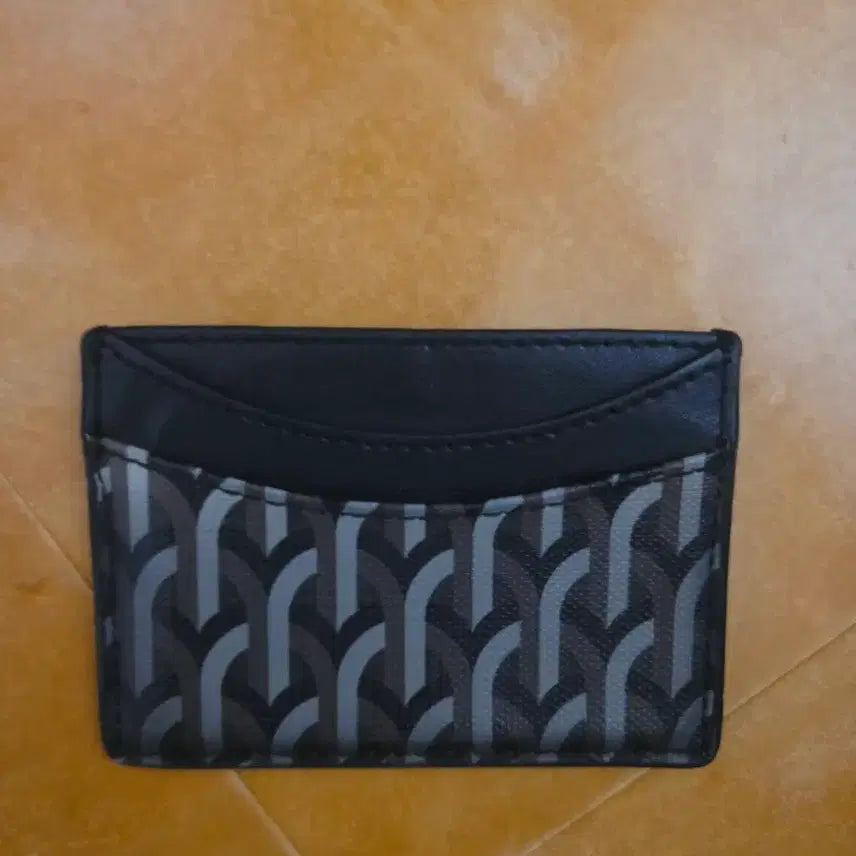 [BUNJANG] Men's Bifold Wallet with Stylish Pattern / 반지갑