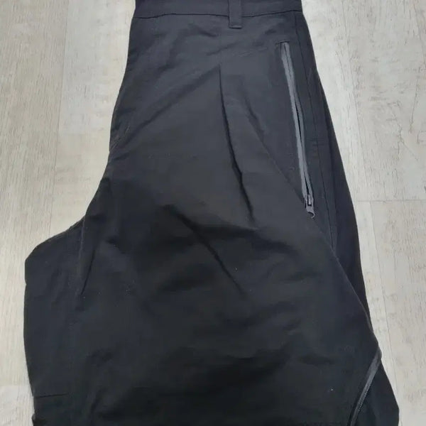 [BUNJANG] Sansan Gear Afine Curved Pants Size 3 / 산산기어 어파인 커브드팬츠 3사이즈