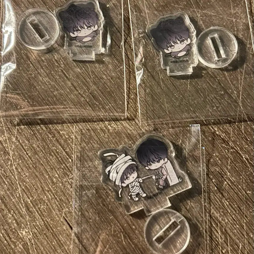 [BUNJANG] Monday's Savior Mini Acrylic Stand Gacha Bundle Set / 월요일의 구원자 미니 아크릴 스탠드 가챠 양도합니다!