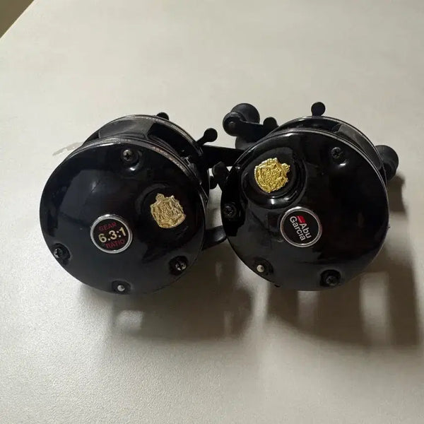 [BUNJANG] Abu Garcia Black Reels (Left/Right Hand) / 아부 가르시아 검정 릴 2개