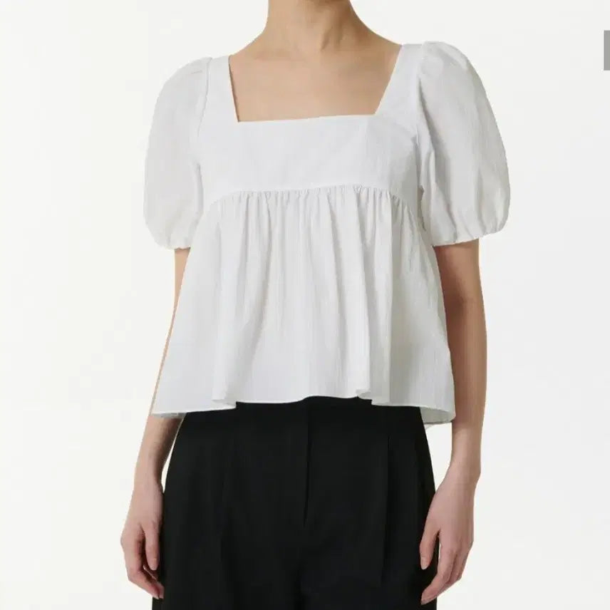 [BUNJANG] Musinsa Standard White Puff Blouse (Size S) / 무신사 스탠다드 화이트 퍼프 블라우스 S