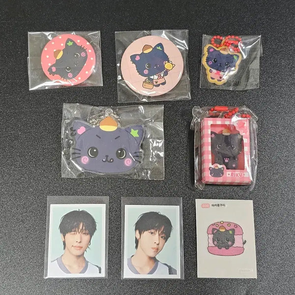 [BUNJANG] NCT WISH Riku Kuri Steady Color Bakery Mirror Pin Badge Keychain Tteokbokki Seal Photocard / 미개봉 원가이하)NCT WISH 엔시티위시 리쿠 쿠리 스테디 컬러 위시베이커리 거울 핀배지 핀버튼 말랑 키링 증명사진 증사 띠부씰