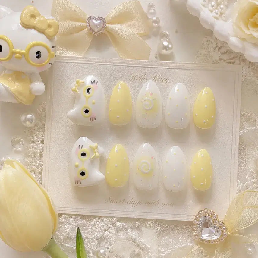 [BUNJANG] Butter Yellow Handmade Nail Tips with Kitty and Dot Design / 버터옐로우 안경키티 도트 수제네일팁