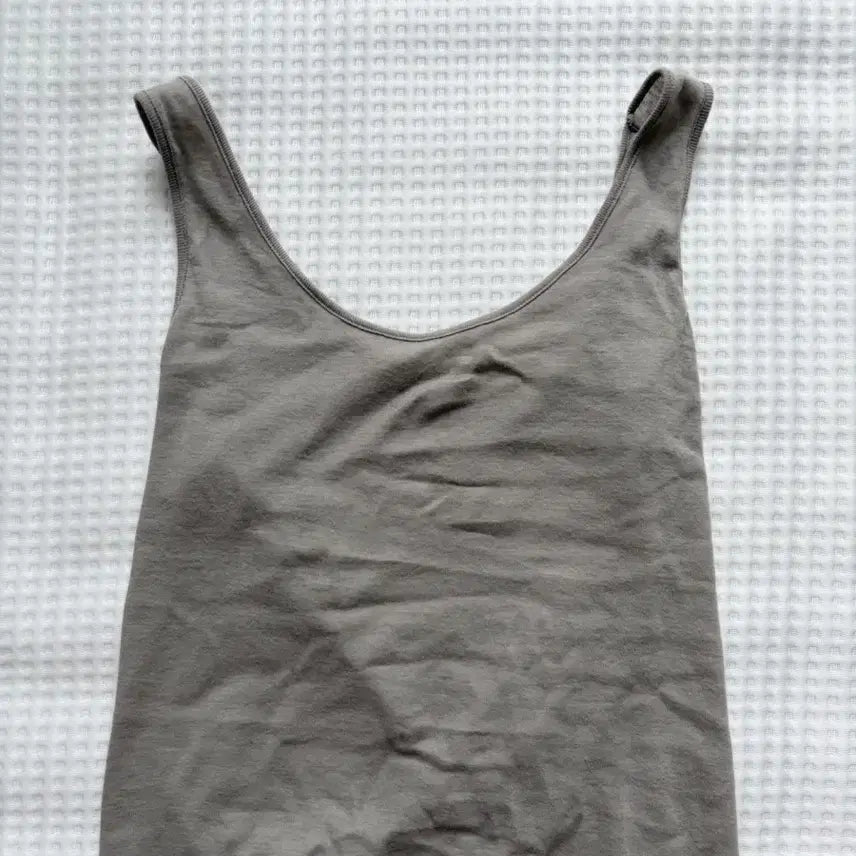[BUNJANG] Muji Sleeveless Tank Top / 무인양품 슬리브리스 나시 1번 착용
