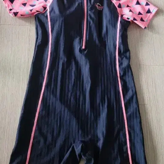 [BUNJANG] Cookie Short-Sleeve Rash Guard Jumpsuit Size XS / 쿠기 점프수트 래쉬가드