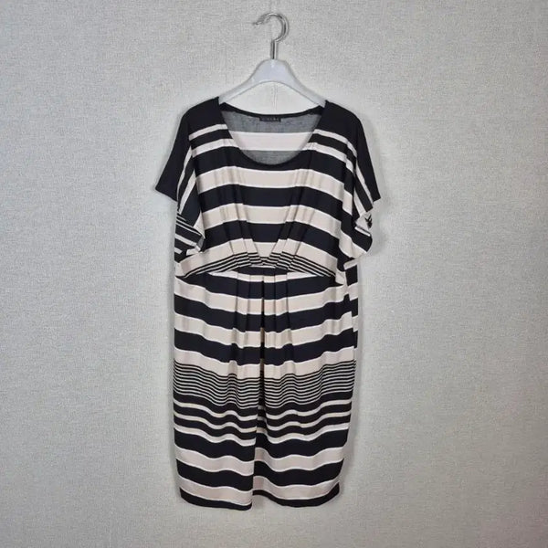 [BUNJANG] B&H Black Beige Stripe Pintuck Dress LL / (#66,77추천/LL)블랙베이지 단가라 핀턱 원피스
