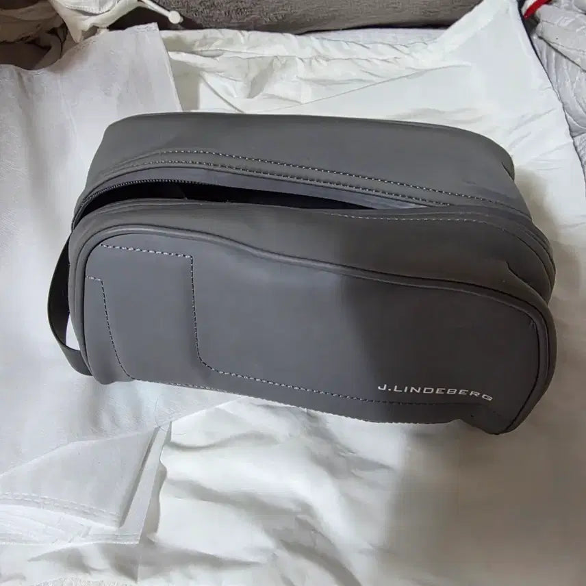 [BUNJANG] J.LINDEBERG Golf Pouch Grey / J.린드버그 골프 파우치 그레이