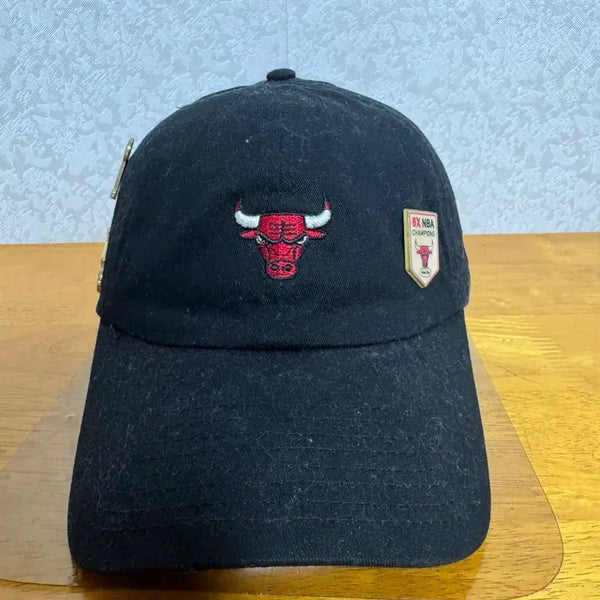[BUNJANG] Chicago Bulls Black Logo Pin Button Ball Cap / 시카고불스모자