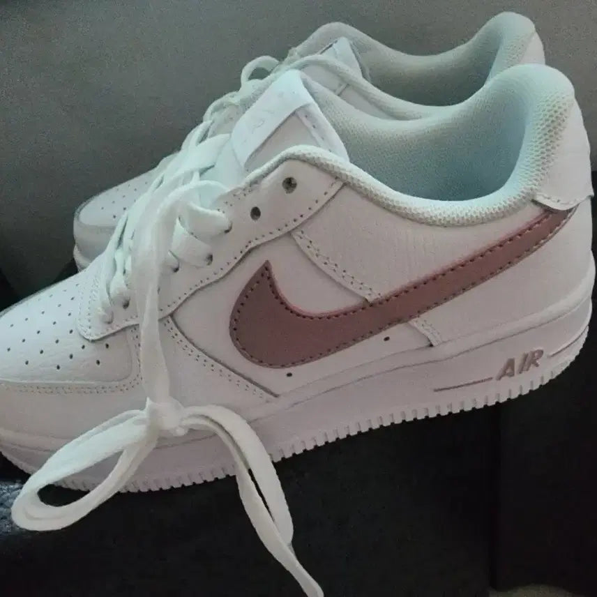 [BUNJANG] Nike Air Force 1 Low White Pink Women's / 나이키 에어포스 1 로우 화이트 핑크 235
