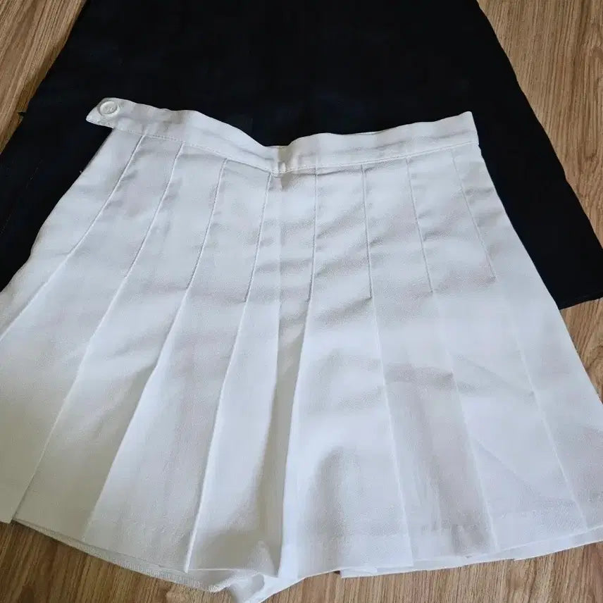 [BUNJANG] Pleated Skirt Set / 플리츠 스커트 세트 블랙 화이트