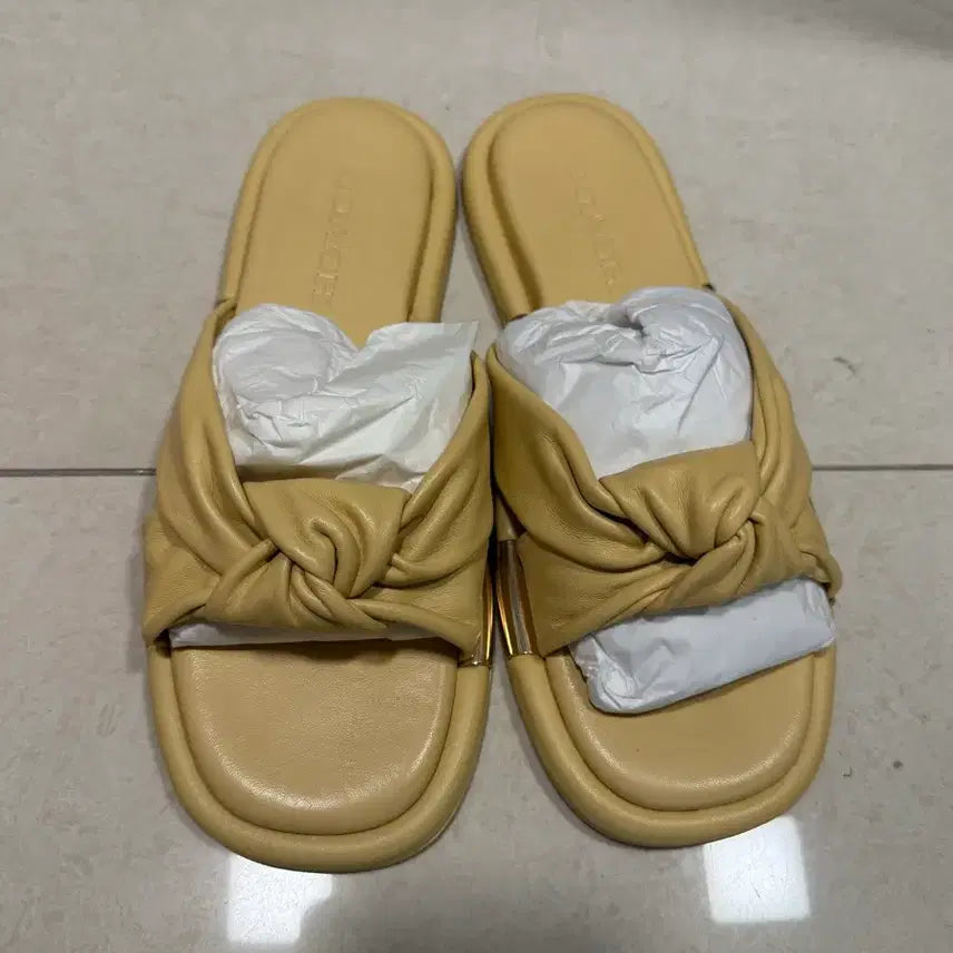 [BUNJANG] Coach Brooklyn Leather Sandals / coach 코치 브루클린 레더 샌들 슬리퍼