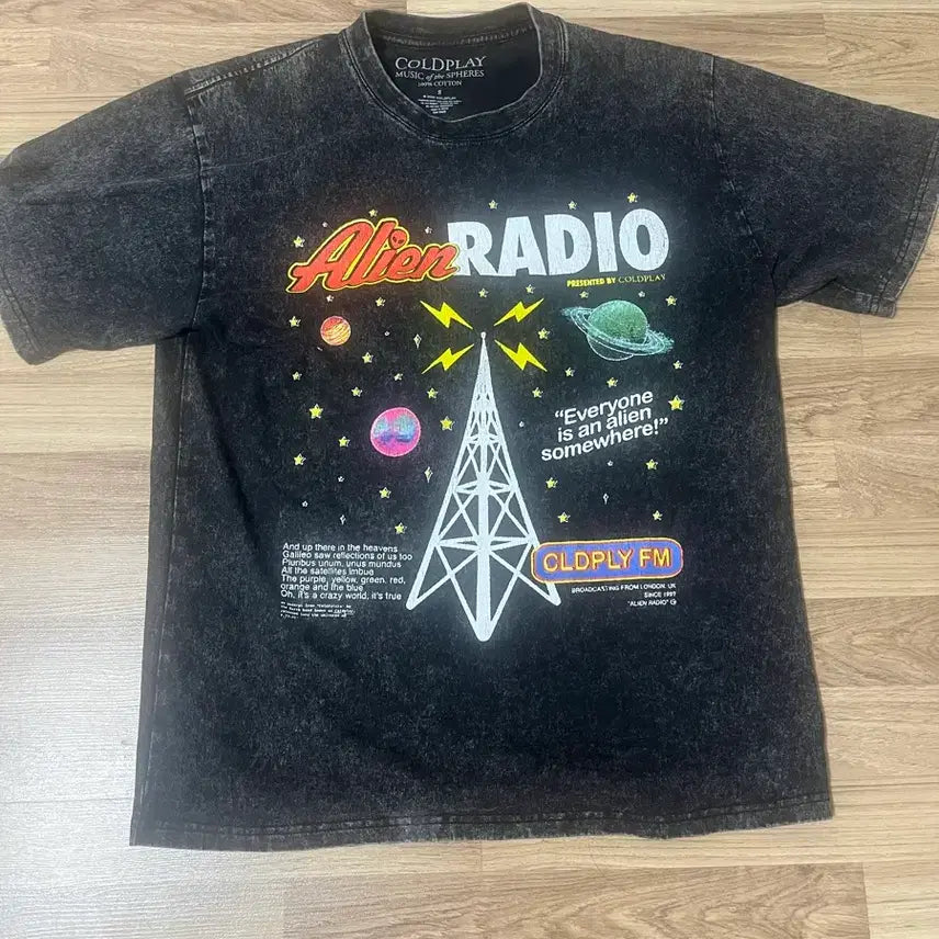 [BUNJANG] Coldplay Alien Short Sleeve T-Shirt (Size S) / 콜드플레이 콘서트 굿즈  에일리언 반팔 티셔츠