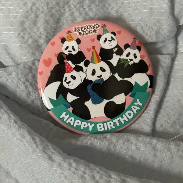 [BUNJANG] Everland Bao Family Fubao Birthday Badge / 에버랜드 푸바오 생일 바오패밀리 뱃지