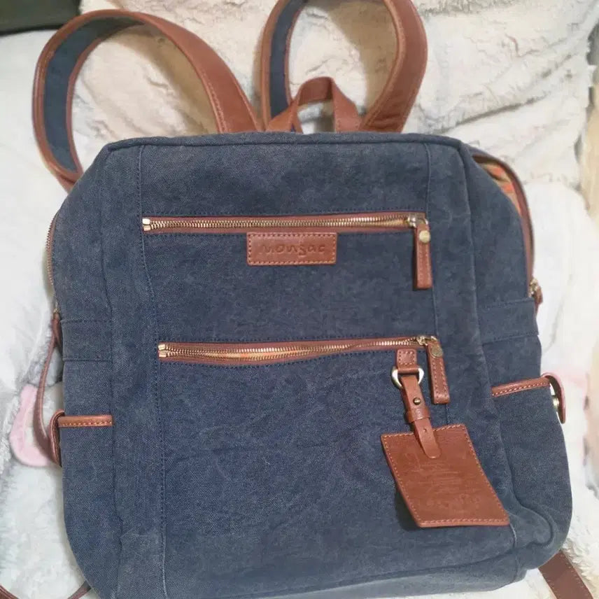 [BUNJANG] Montsac Cowhide Colorblock Backpack / 몽삭 백팩 네이비 브라운 소가죽 배색 남여공용 상태좋아요