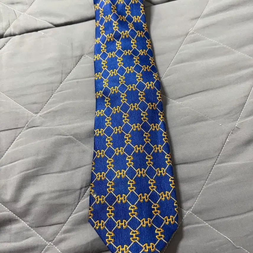 [BUNJANG] Celine Tie Blue/Gold Pattern / 셀린느 넥타이 블루/골드 패턴