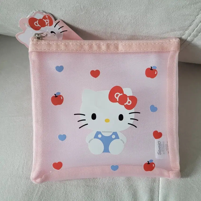 [BUNJANG] Daiso Hello Kitty Medium Mesh Pouch / 다이소 헬로키티 메쉬파우치 중형
