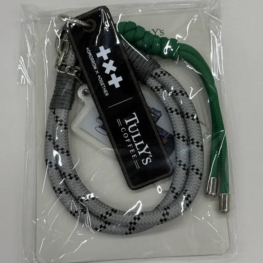 [BUNJANG] TXT TULLY'S Collaboration MD Bag Charm / 투바투 TXT TULLY'S 타리즈 콜라보 MD (백참)