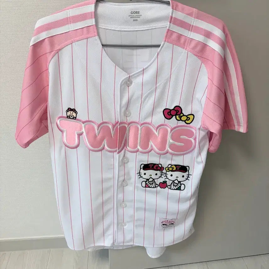 [BUNJANG] LG Twins x Hello Kitty Baseball Jersey (90) / 엘지트윈스 유니폼 헬로키티 90