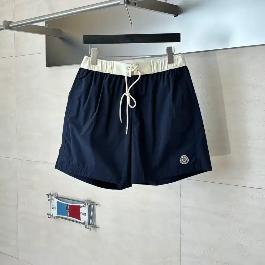 [BUNJANG] Moncler Colorblock Waistband Nylon Swim Shorts Navy / 몽클레어 배색 웨이스트 밴드 나일론 스윔 쇼츠 네이비