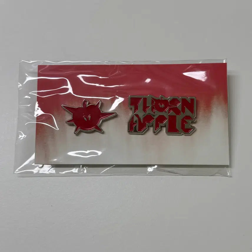 [BUNJANG] The Black Label Logo Pin Red / (미개봉) 쏜애플 로고 뱃지 레드