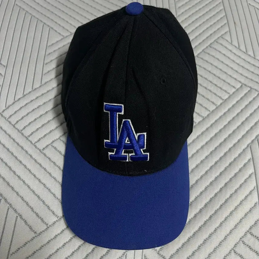 [BUNJANG] MLB Sports Baseball Cap (S-M) - Black/Blue / MLB 볼캡 S-M 야구 스포티 스포츠 블랙 블루