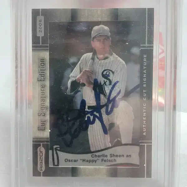 [BUNJANG] Laser Cut Signature Edition Charlie Sheen Auto Autograph Card 1/1 / 레이저컷 시그니처 에디션 찰리쉰 오토 싸인카드 1/1(교환가능)