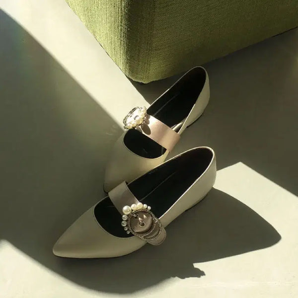 [BUNJANG] VETIANO Pearl Embellished Suede Pumps - Ivory, Size 235 / VETIANO 수제화 진주 구두 235 아이보리