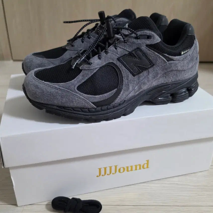 [BUNJANG] New Balance x JJJJound 2002 Gore-Tex Charcoal 270 / [270] <실착1회> 뉴발란스xjjjound자운드 2002 고어텍스 차콜