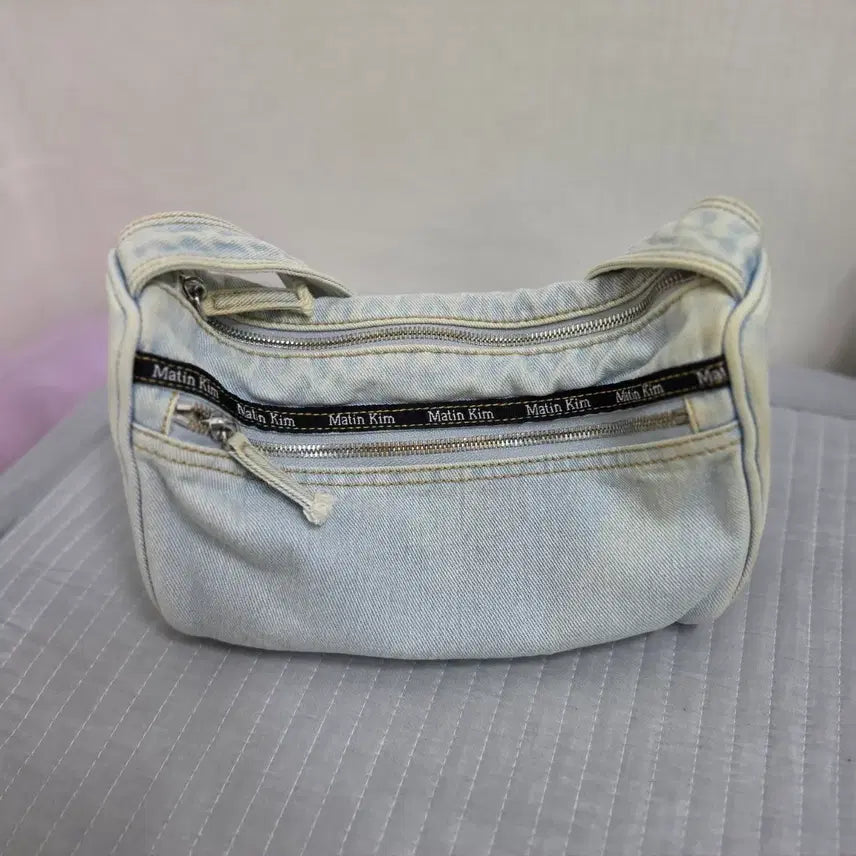[BUNJANG] Matinkim Denim Shoulder Bag / 마뗑킴 데님 숄더백