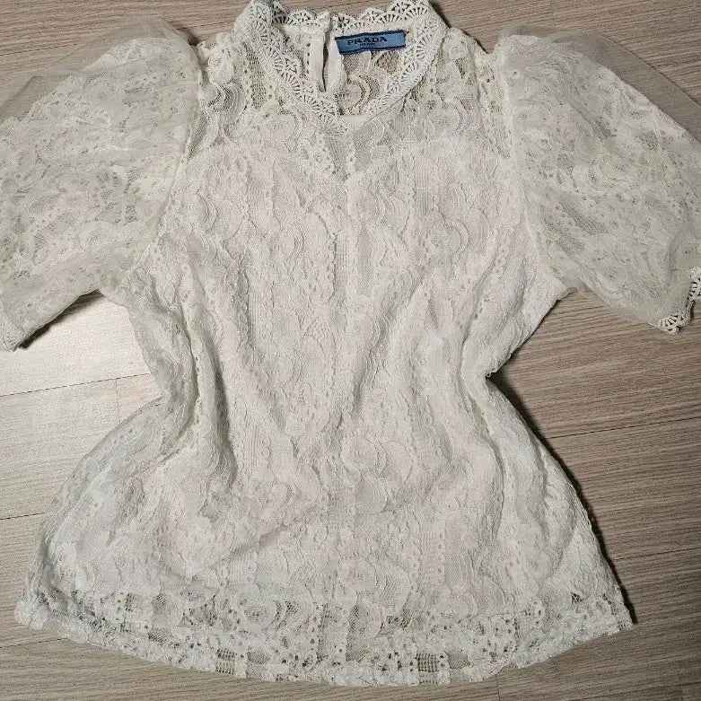 [BUNJANG] Lace Puff Sleeve Blouse White / 새상품)레이스 퍼프 블라우스 화이트