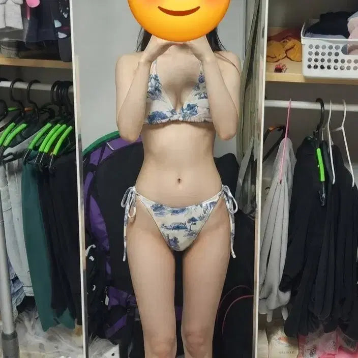 [BUNJANG] Blue Pattern Bikini Swimsuit / 비키니 수영복 블루 패턴