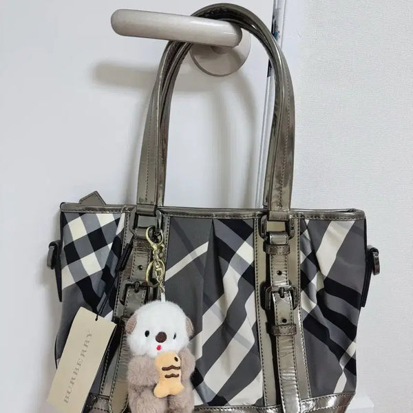 [BUNJANG] Burberry Silver Check Shoulder Bag / 버버리 실버 체크 숄더백