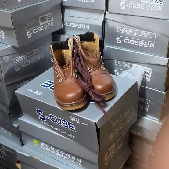 [BUNJANG] Work Safety Boots / 안전화 230 235 240 새거 무조건5천원