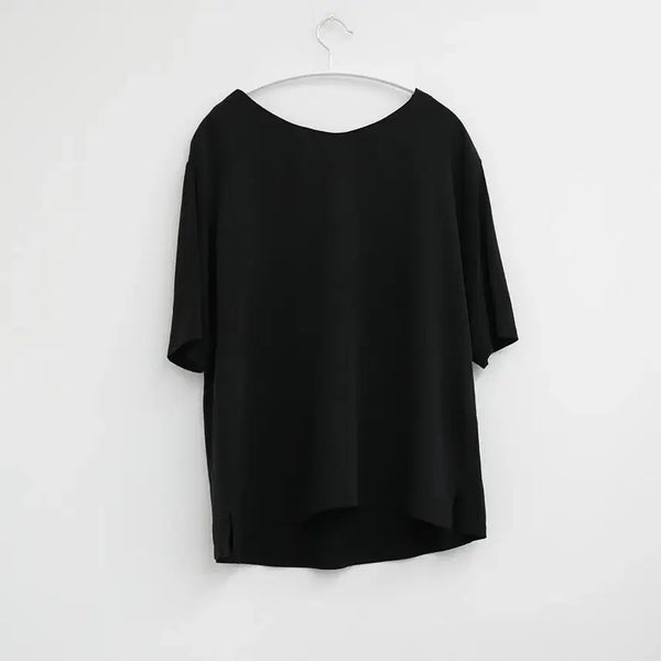 [BUNJANG] Semi V-Neck Black Oversized 7-Sleeve T-Shirt / 세미 브이넥 블랙 오버핏 7부 반팔 티셔츠