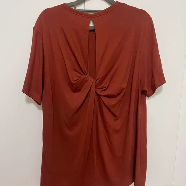 [BUNJANG] Twist Detail Short Sleeve T-Shirt / 뒷면 트위스트 꼬임 반팔 티셔츠