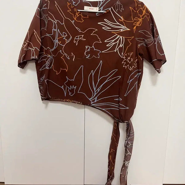 [BUNJANG] Brown Flower Pattern Wrap Blouse / (새상품) 브라운 플라워 패턴 랩 블라우스