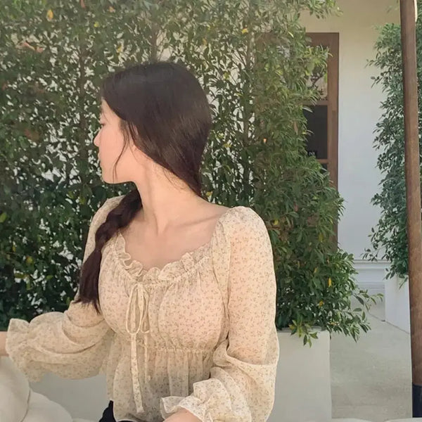 [BUNJANG] Cherrykoko Ivory Flower Blouse / 체리코코 아이보리 플라워 블라우스