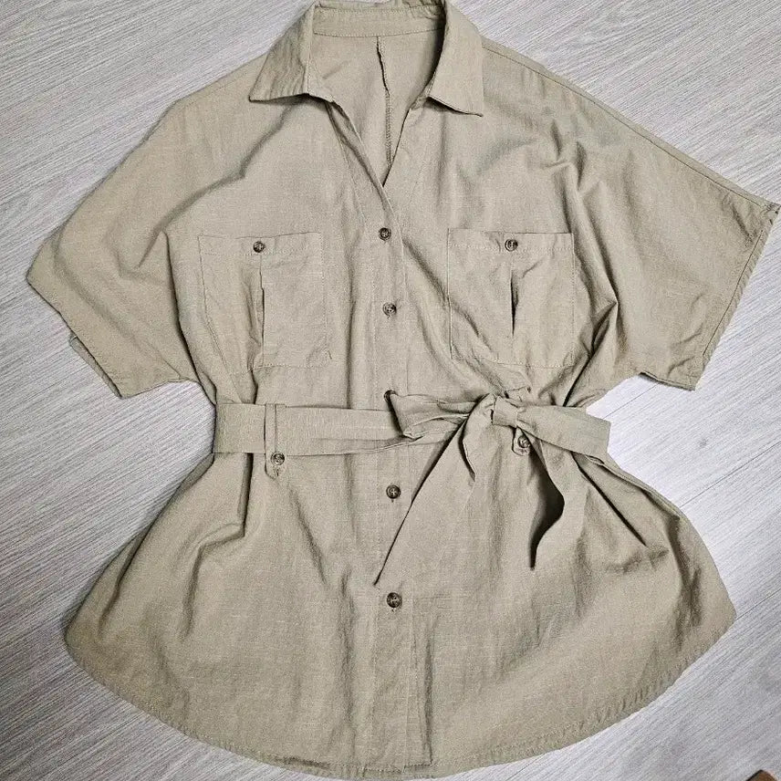 [BUNJANG] Beige Shirt with Belt Set / 새상품) 베이지색 셔츠 벨트 세트