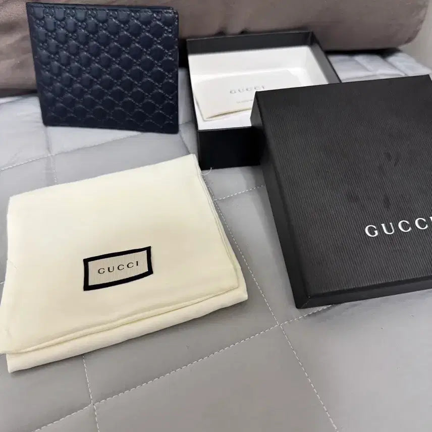 [BUNJANG] Gucci Microguccissima Bi-fold Wallet / (정품)구찌 마이크로시마 블랙 남성 반지갑