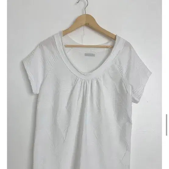 [BUNJANG] Love&Pop Big Dot Layered Off-The-Shoulder Top / 러브앤드팝 빅 도트 레이어드 오프티